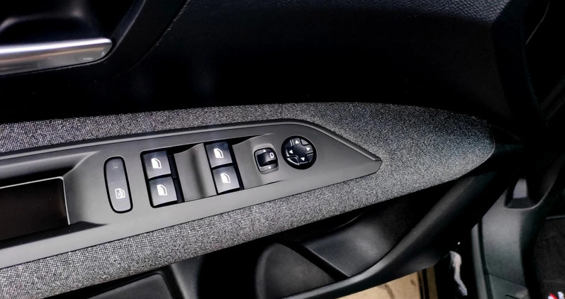Peugeot 3008 cena 68800 przebieg: 152000, rok produkcji 2019 z Gniezno małe 781
